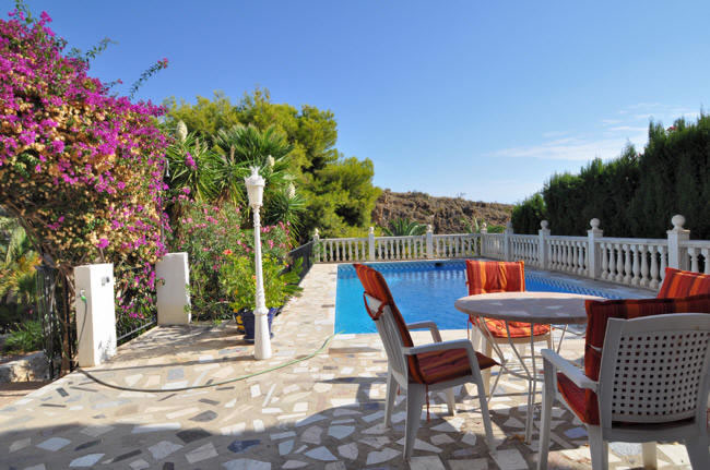 Ferienhaus in Maryvilla Calpe mit Meerblick und privatem Pool